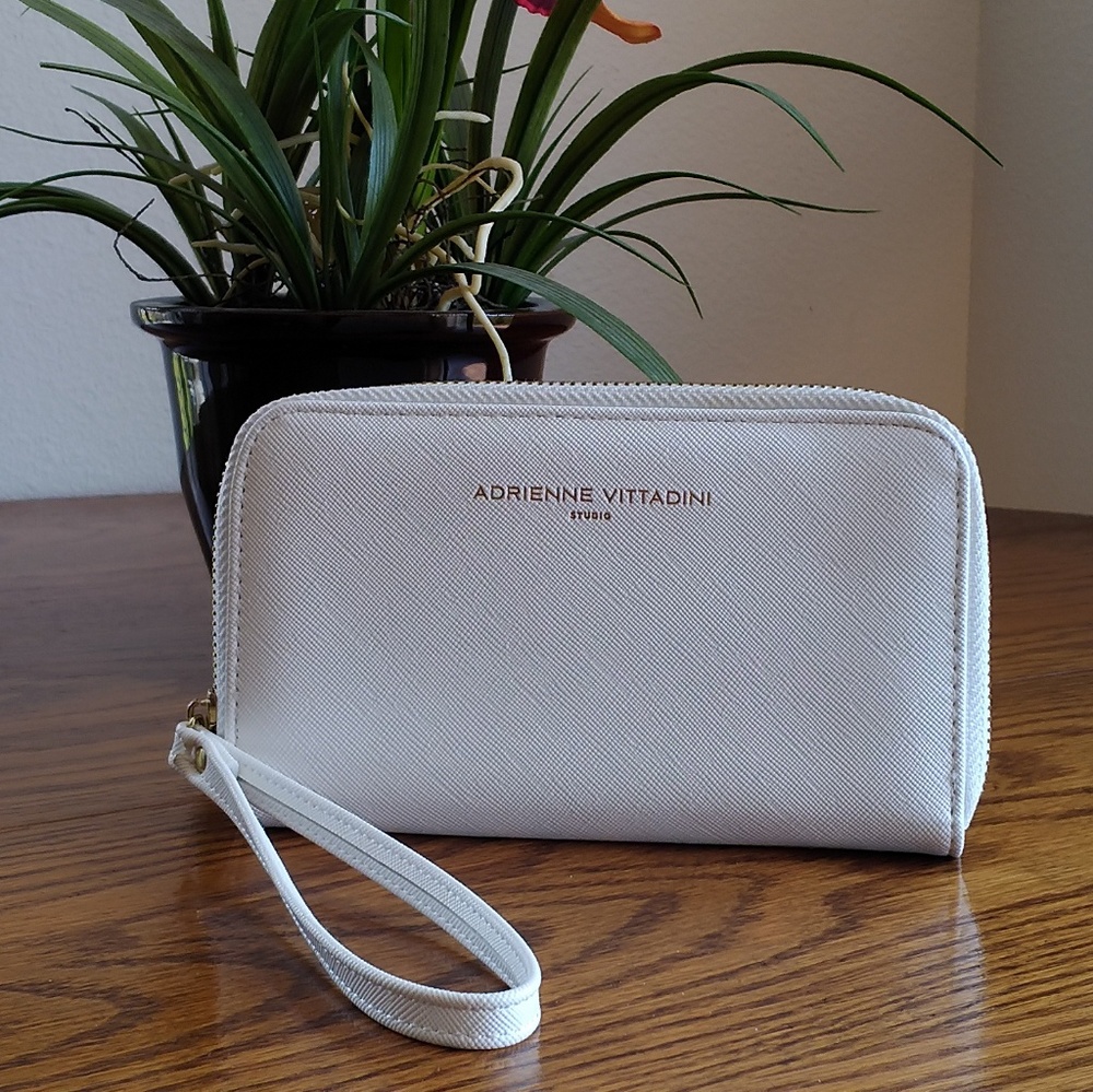 Adrienne Vittadini Wallet (Never Used)